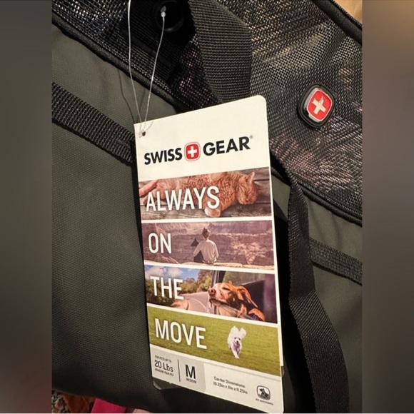 Swissgear 3321 Getaway Premium Travel Pet Carrier in Black (up to 20 pounds) - Picture 12 of 16